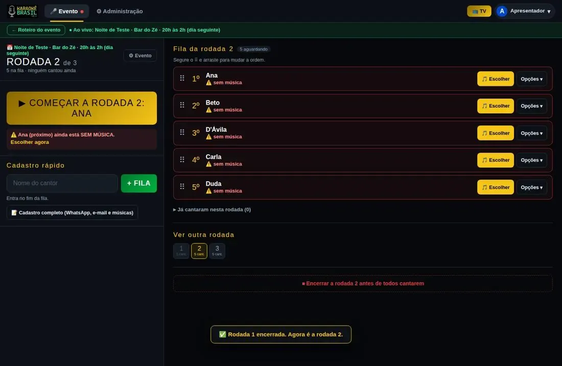 Painel do apresentador no computador com a fila da rodada numerada e o cadastro rápido de cantores